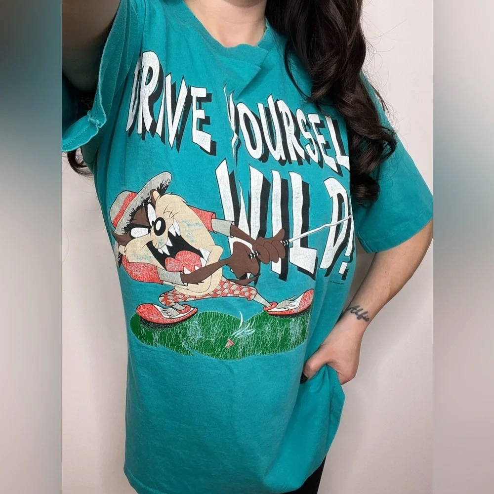 Single Stitch 90s Tasmanian Devil Vintage Warner Bros  Golfing Graphic T Shirt